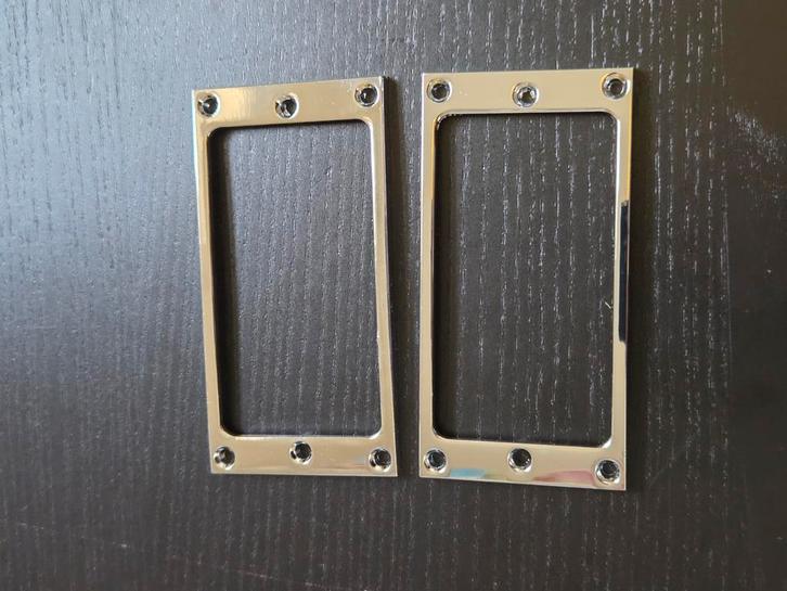 2x Metalen verchroomde humbucker frames, Muziek en Instrumenten, Instrumenten | Onderdelen, Zo goed als nieuw, Elektrische gitaar