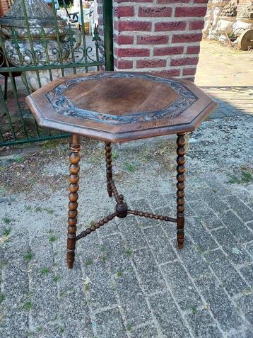 Antieke Hollandse eiken knoptafel, te dateren ca.1900. beschikbaar voor biedingen