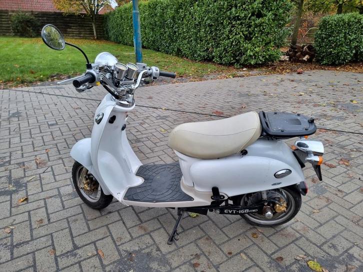 EVT 168 scooter electrisch (rijd niet, voor onderdelen), Fietsen en Brommers, Scooters | Overige merken, Gebruikt, Elektrisch
