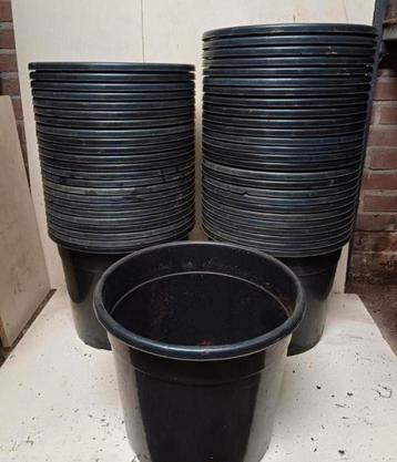 Kweekpotten 20 liter beschikbaar voor biedingen