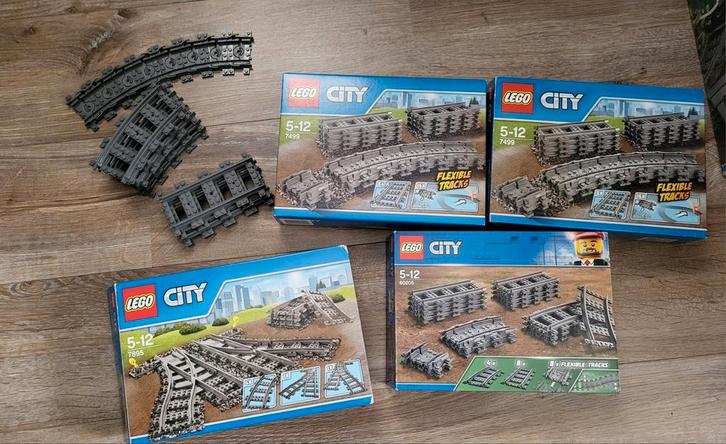 Lego treinrails. 4 dozen voor uitbreiding., Kinderen en Baby's, Speelgoed | Duplo en Lego, Zo goed als nieuw, Ophalen of Verzenden