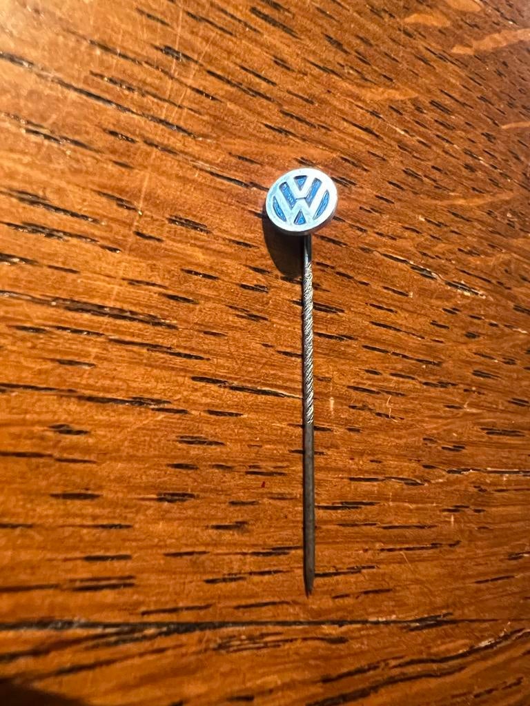 Vintage VW Pin - Zeldzaam!, Auto diversen, Autostickers, Ophalen of Verzenden