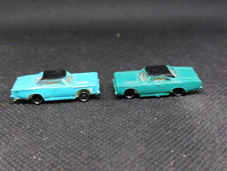 Bachmann 7020 - 2x Plymouth GTX (13749), Hobby en Vrije tijd, Modeltreinen | N-Spoor, Gebruikt, Overige typen, Gelijkstroom, Bachmann