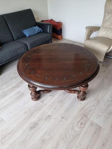 Massief houten salontafel - 120cm diameter beschikbaar voor biedingen
