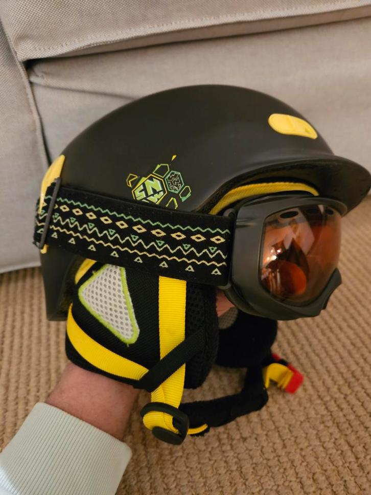 Crivit Skihelm Maat M, Sport en Fitness, Skiën en Langlaufen, Gebruikt, Overige typen, Skiën, Overige merken, Minder dan 100 cm