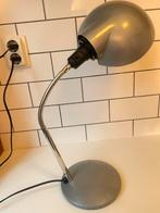 Vintage Aluminor bureaulamp. Grijze bureau lamp. Industrieel, Ophalen of Verzenden, Zo goed als nieuw, Metaal, Minder dan 50 cm