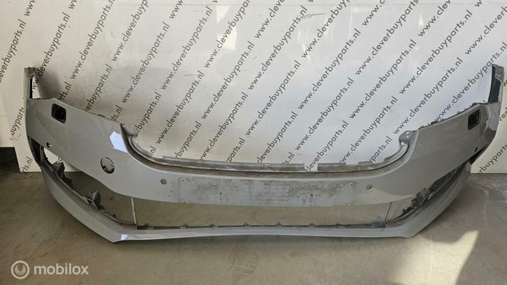 Voorbumper origineel Skoda Superb 3V ('15-'19) 3v0807221m, Auto-onderdelen, Carrosserie en Plaatwerk, Bumper, Skoda, Voor, Gebruikt