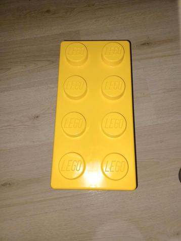 Lego opbergbak met lego.  beschikbaar voor biedingen