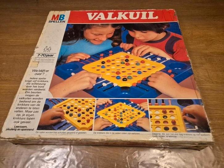 Valkuil - MB Spellen Klassieker, Hobby en Vrije tijd, Gezelschapsspellen | Bordspellen, Gebruikt, Een of twee spelers, Drie of vier spelers