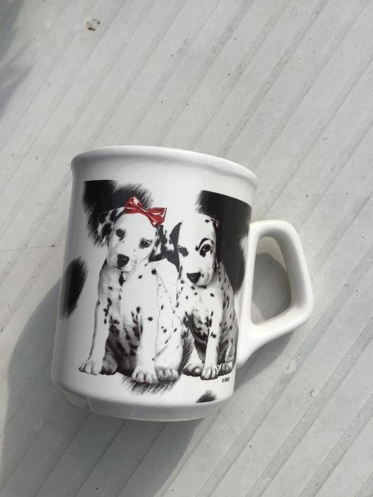 101 echte Dalmatiërs mok walt Disney, Huis en Inrichting, Keuken | Servies, Zo goed als nieuw, Kop(pen) en/of Schotel(s), Overige stijlen