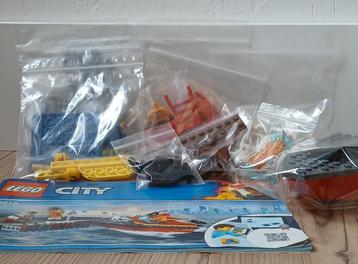 Lego city 60213 brand aan de kade beschikbaar voor biedingen
