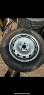 Crafter stalen velg met banden 215/65/15, Bestelwagen, 16 inch, Ophalen of Verzenden, Band(en)