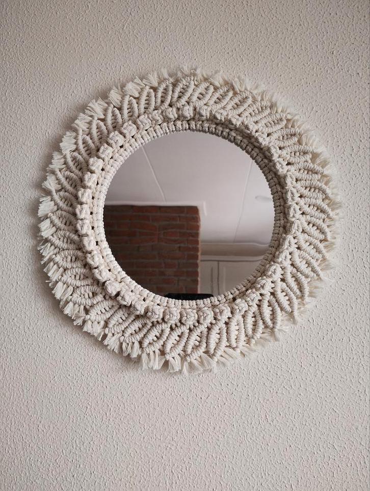 Macramé spiegel. Sisters Forever., Huis en Inrichting, Woonaccessoires | Wanddecoraties, Nieuw, Ophalen of Verzenden