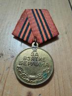 WW2 Medaille Soviet CCCP Voor de verovering van Berlijn, Ophalen of Verzenden, Duitsland, Lintje, Medaille of Wings