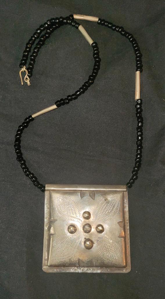 Mooie ethnische Afrikaanse Toeareg Touareg ketting Niger, Sieraden, Tassen en Uiterlijk, Kettingen, Zo goed als nieuw, Overige materialen