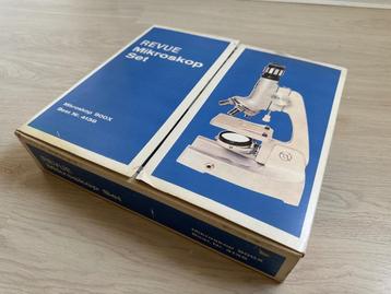 Vintage Revue Microscoop Set 900X met toebehoren beschikbaar voor biedingen