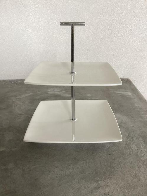 Squito Yong etagere 2 laags vierkant, Huis en Inrichting, Keuken | Servies, Zo goed als nieuw, Bord(en), Overige stijlen, Porselein