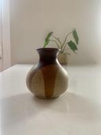 Kleine vintage West Germany vaas Steuler 556/10. seventies, Overige kleuren, Aardewerk of Porselein, Ophalen of Verzenden, Zo goed als nieuw