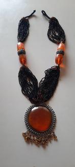 Oude etnische tribal ketting met geperste barnsteen., Sieraden, Tassen en Uiterlijk, Antieke sieraden, Ophalen of Verzenden, Overige materialen