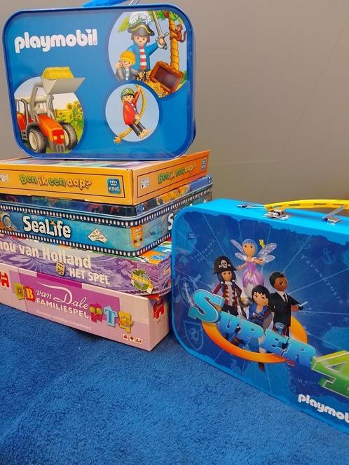 4 spellen:van Dale, Holland + 8 puzzels in 2 metalen koffers, Hobby en Vrije tijd, Gezelschapsspellen | Bordspellen, Zo goed als nieuw