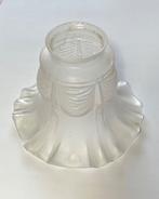 Klassiek Frans gematteerd glazen rokkapje, Ophalen of Verzenden, Gebruikt, Glas, Minder dan 50 cm