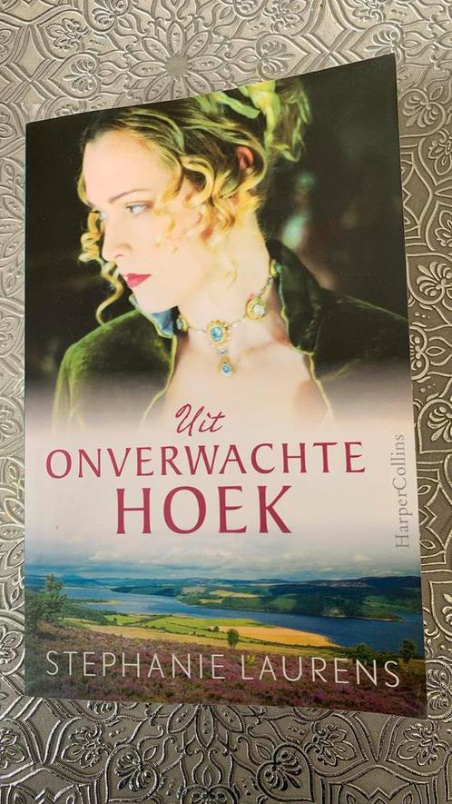 Stephanie Laurens - Uit onverwachte hoek, Boeken, Historische romans, Zo goed als nieuw, Ophalen of Verzenden