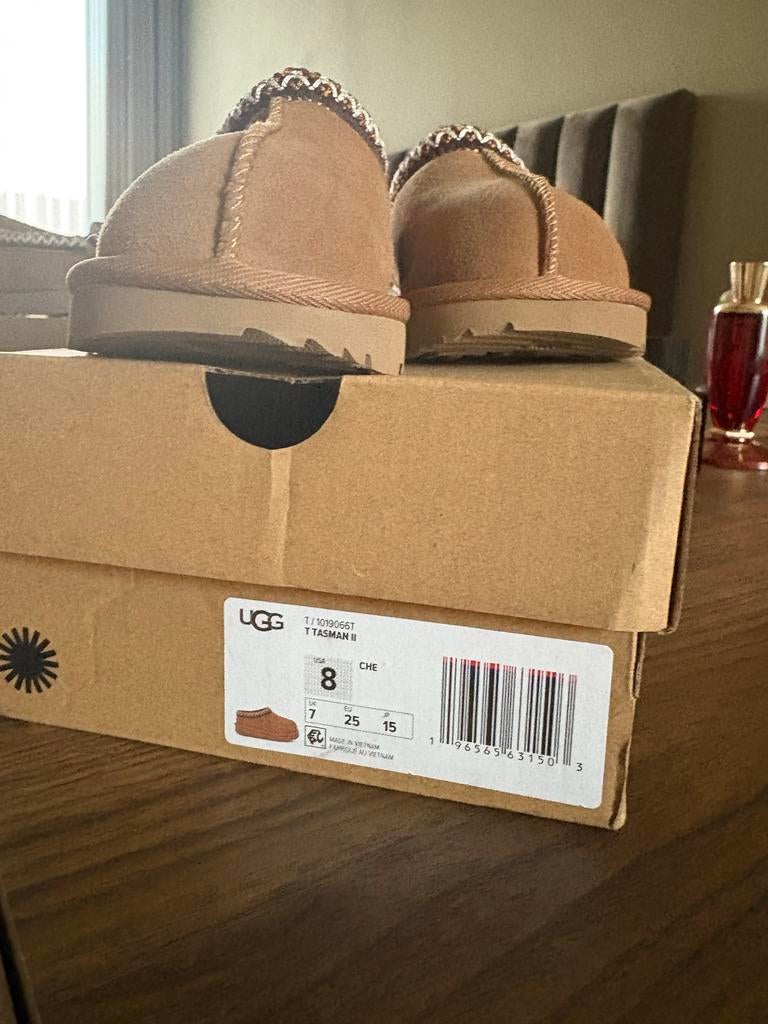 Nieuwe Kinder Ugg Tasman Maat 25, Ophalen of Verzenden, Nieuw, Jongetje of Meisje, Slofjes