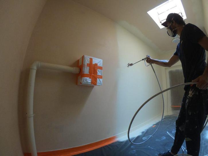 Professionele Schilder vanaf 8€ per m2, Diensten en Vakmensen, Schilders en Behangers, Binnenschilderwerk, Buitenschilderwerk