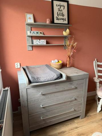 Interbaby babykamer compleet beschikbaar voor biedingen