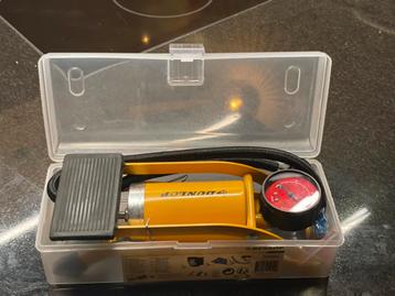 Dunlop Voetpomp met Drukmeter beschikbaar voor biedingen