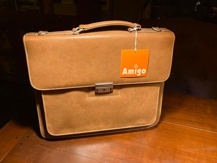 Lichtbruine leren aktetas / computertas, Sieraden, Tassen en Uiterlijk, Tassen | Schoudertassen, Nieuw, Overige merken, Bruin