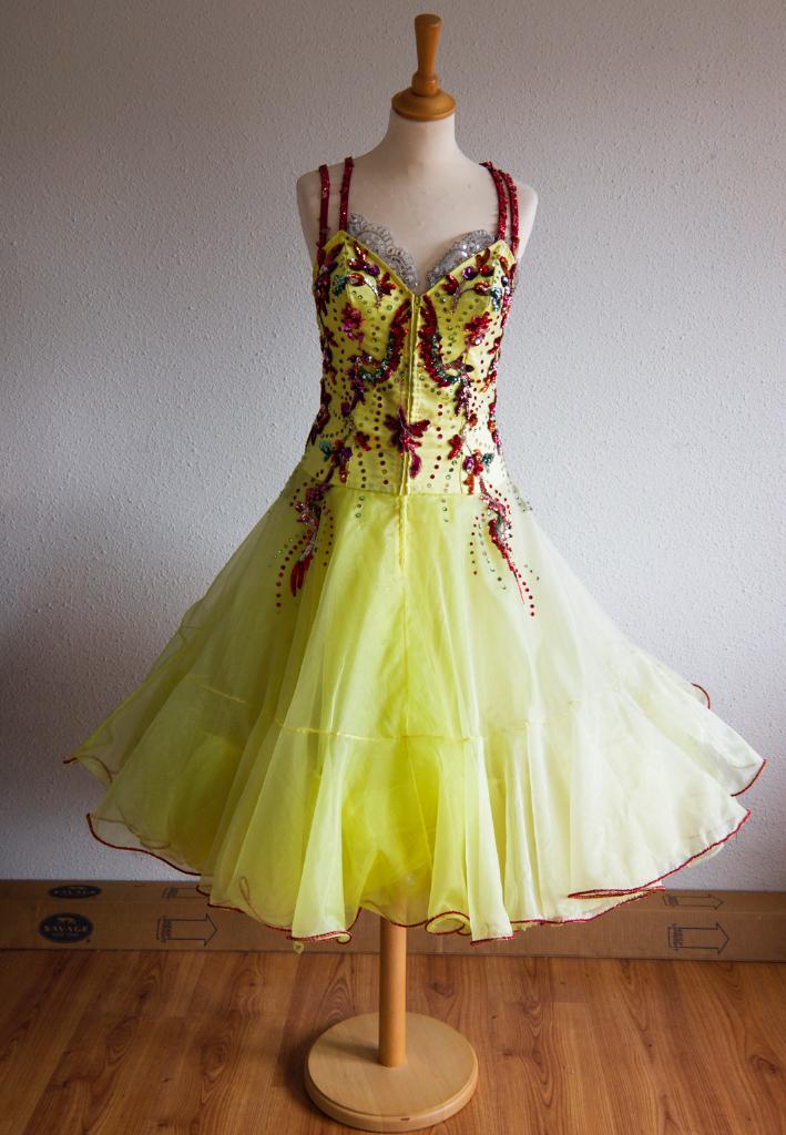 Bijzondere jurk, Kleding | Dames, Jurken, Overige kleuren, Ophalen of Verzenden, Onbekend, Maat 36 (S)