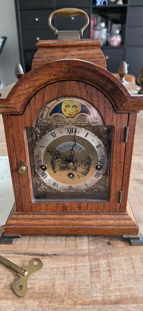 Tafelklok warmink met maanstand, Ophalen of Verzenden