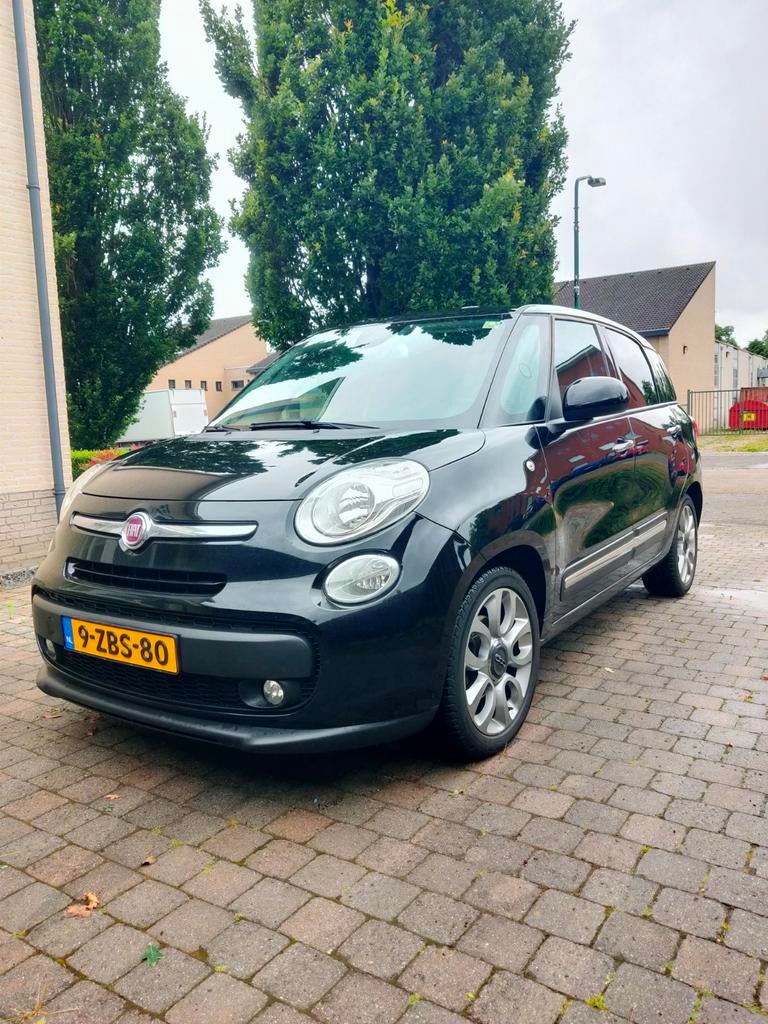 Fiat 500L 0.9 Twinair Living  2014 Zwart, Zwart, Origineel Nederlands, Handgeschakeld, 1000 kg