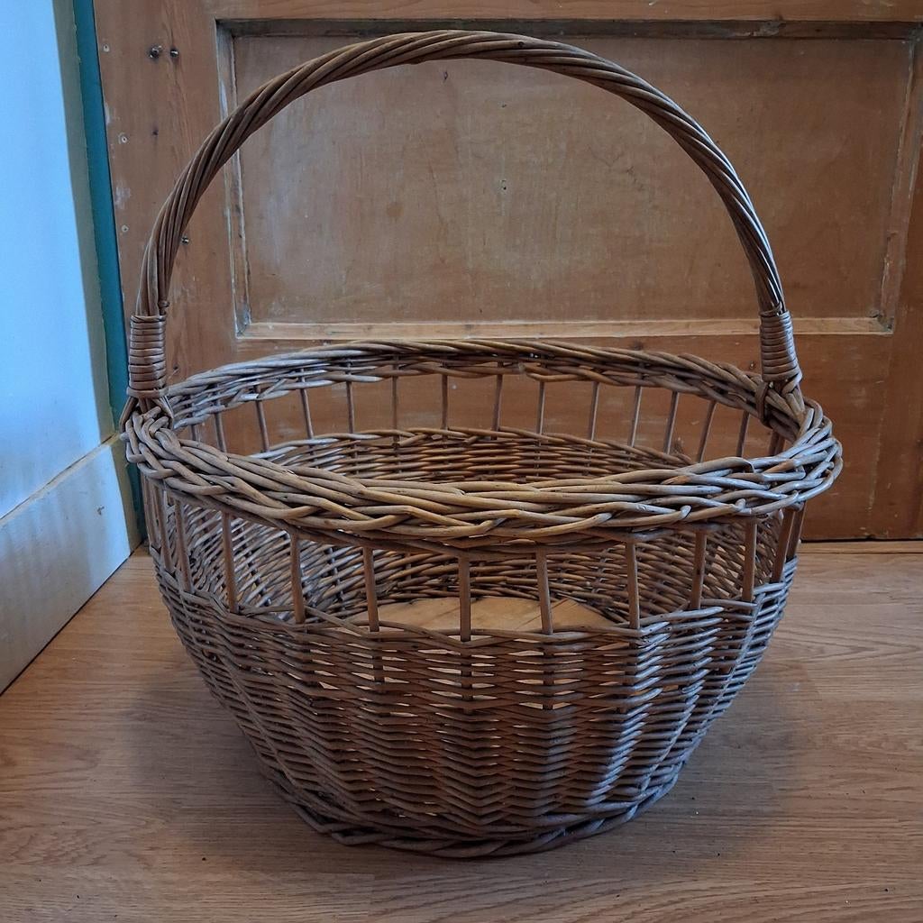 Rieten mand, Ophalen, Rond, Riet