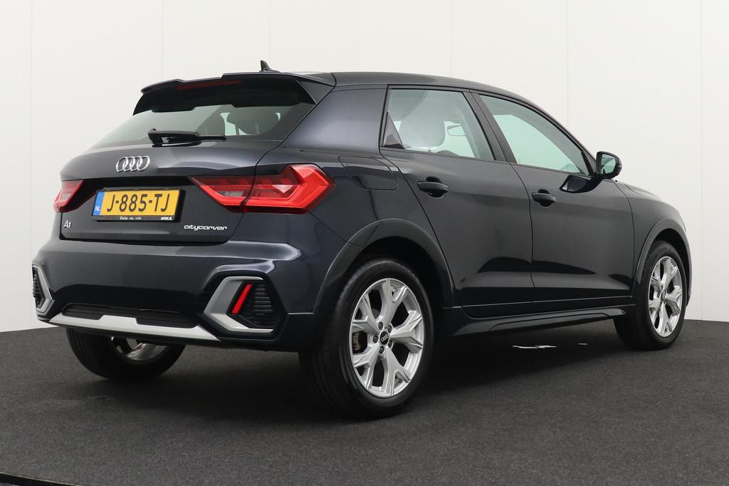 Audi A1 citycarver 116 PK Aut. TFSI S-line/Sportstoelen Adap, Auto's, Audi, Stof, Blauw, 116 pk, 49 €/maand