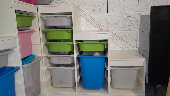 Ikea opbergkast met gekleurde bakken - TROFAST systeem, Huis en Inrichting, Kasten | Overige, Gebruikt, Ophalen