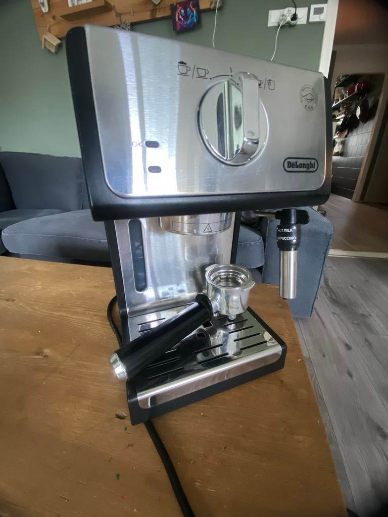 Delonghi koffiemachine - Gebruikt, Ophalen, Afneembaar waterreservoir, Gebruikt, Espresso apparaat