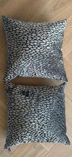 Twee mooie Claudi kussens, Ophalen of Verzenden, Zo goed als nieuw, Grijs, Vierkant