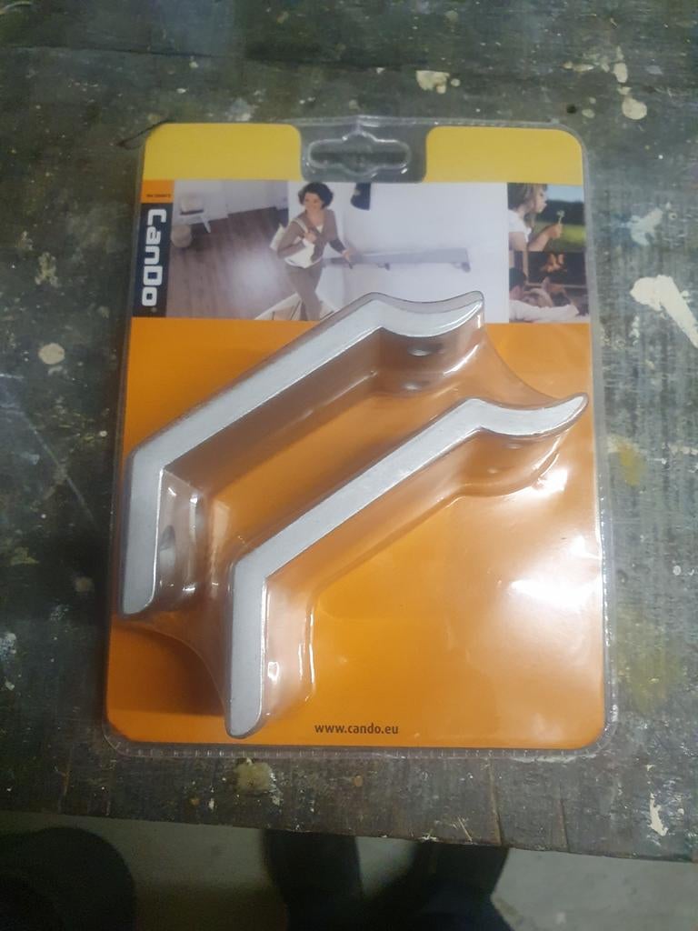 Drie Cando Oslo trapleuning houders, Doe-het-zelf en Verbouw, Plinten en Afwerking, Ophalen, Plinten