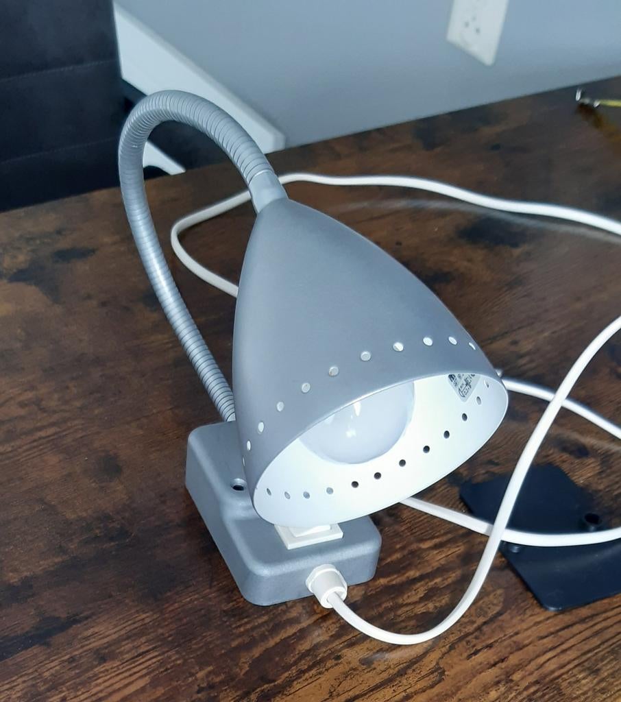 Grijze wandlamp met flexibele arm 50 cm en 2 meter snoer, Huis en Inrichting, Lampen | Wandlampen, Ophalen of Verzenden, Gebruikt