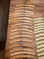 Set kinderhangers hout & gekleurd – ca. 30 stuks, Ophalen of Verzenden, Gebruikt, Hout, Kinderen