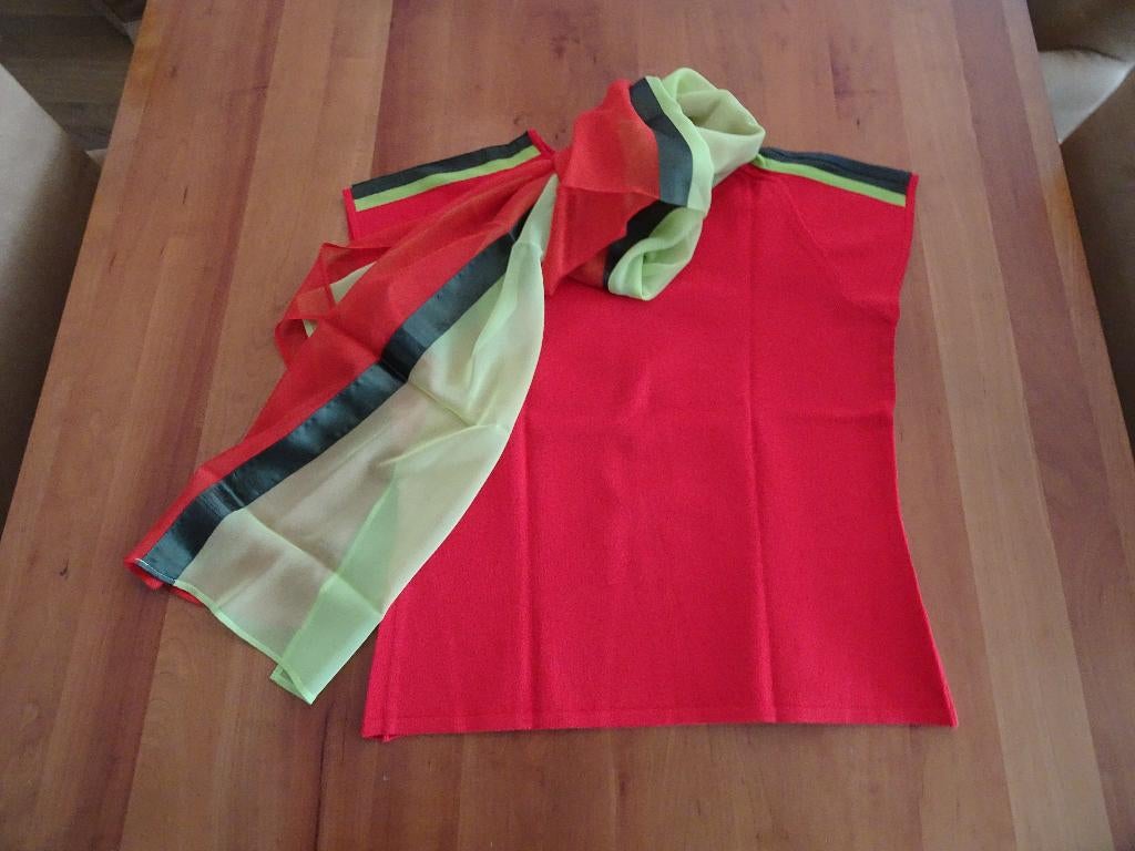 GAZEBO Rood truitje met een bijpassende sjaal, Maat 38/40 (M), GAZEBO, Nieuw, Ophalen of Verzenden