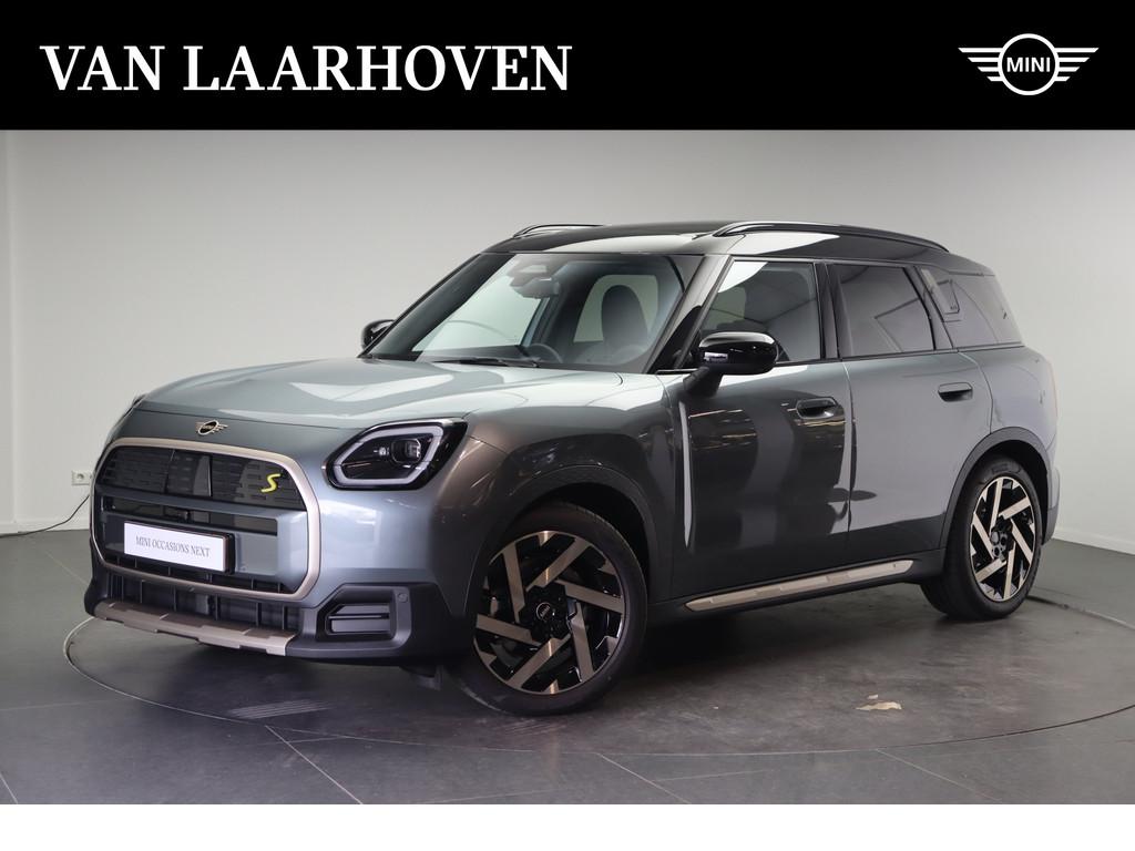 MINI Countryman SE ALL4 / Favoured / Pakket L / 19" Kaleido, Zwart, Countryman, Met garantie (alle), SUV of Terreinwagen
