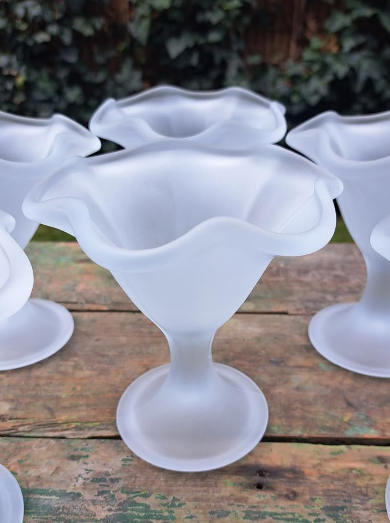 Vintage frosted glas ijscoupes wit 6x Italiaans dessert, Antiek en Kunst, Ophalen of Verzenden