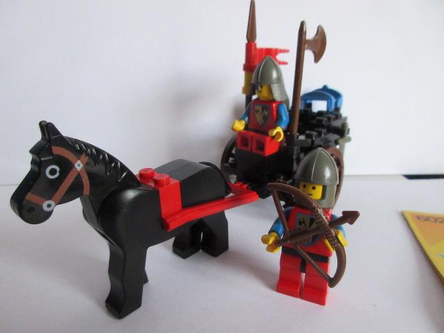 6022 Kasteelsetje, Horse Cart, Lion Knights met boekje, Lego, Ophalen of Verzenden, Castle, Complete set