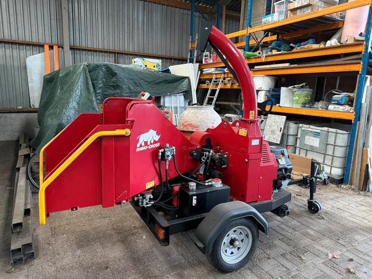 Versnipperaar hakselaar eigen motor aanhanger nieuw, Tuin en Terras, Hakselaars, Nieuw, Ophalen