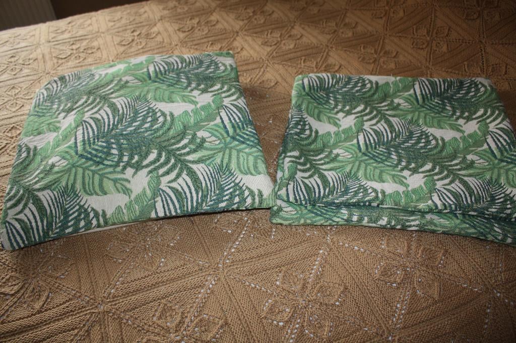 3 kussen hoezen, Ophalen of Verzenden, Zo goed als nieuw, Overige kleuren, Vierkant