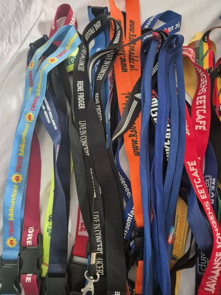 Grote verzameling keycords / lanyards - alles in 1 koop!, Verzamelen, Ophalen of Verzenden, Gebruikt