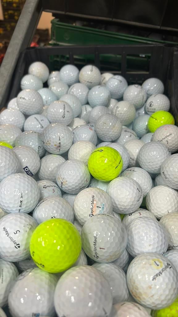 50 Stuks TaylorMade TP5 Golfballen, Ophalen of Verzenden, Zo goed als nieuw, Bal(len)